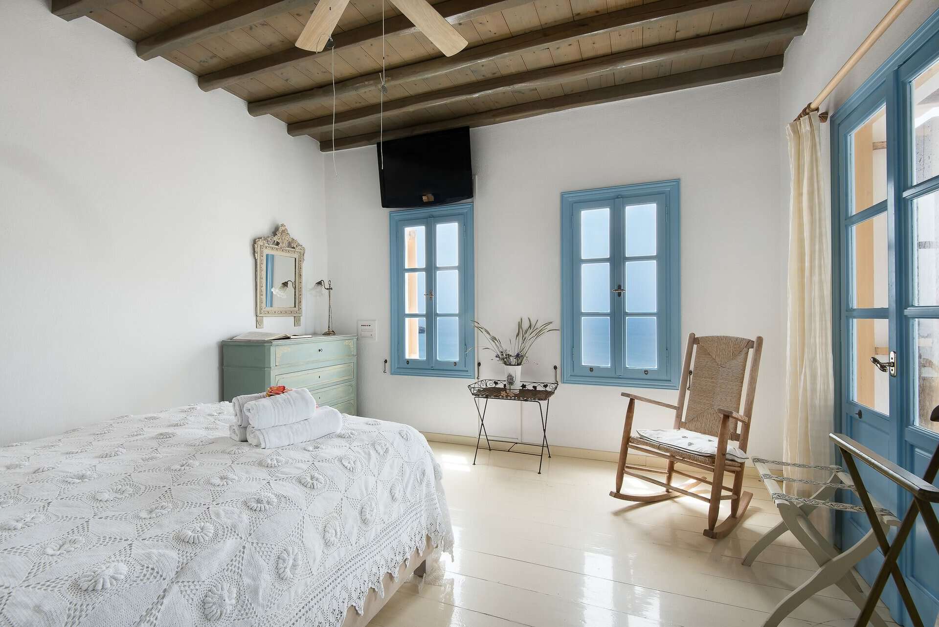 Single Premium Suite Mykonos Fitness Retreat